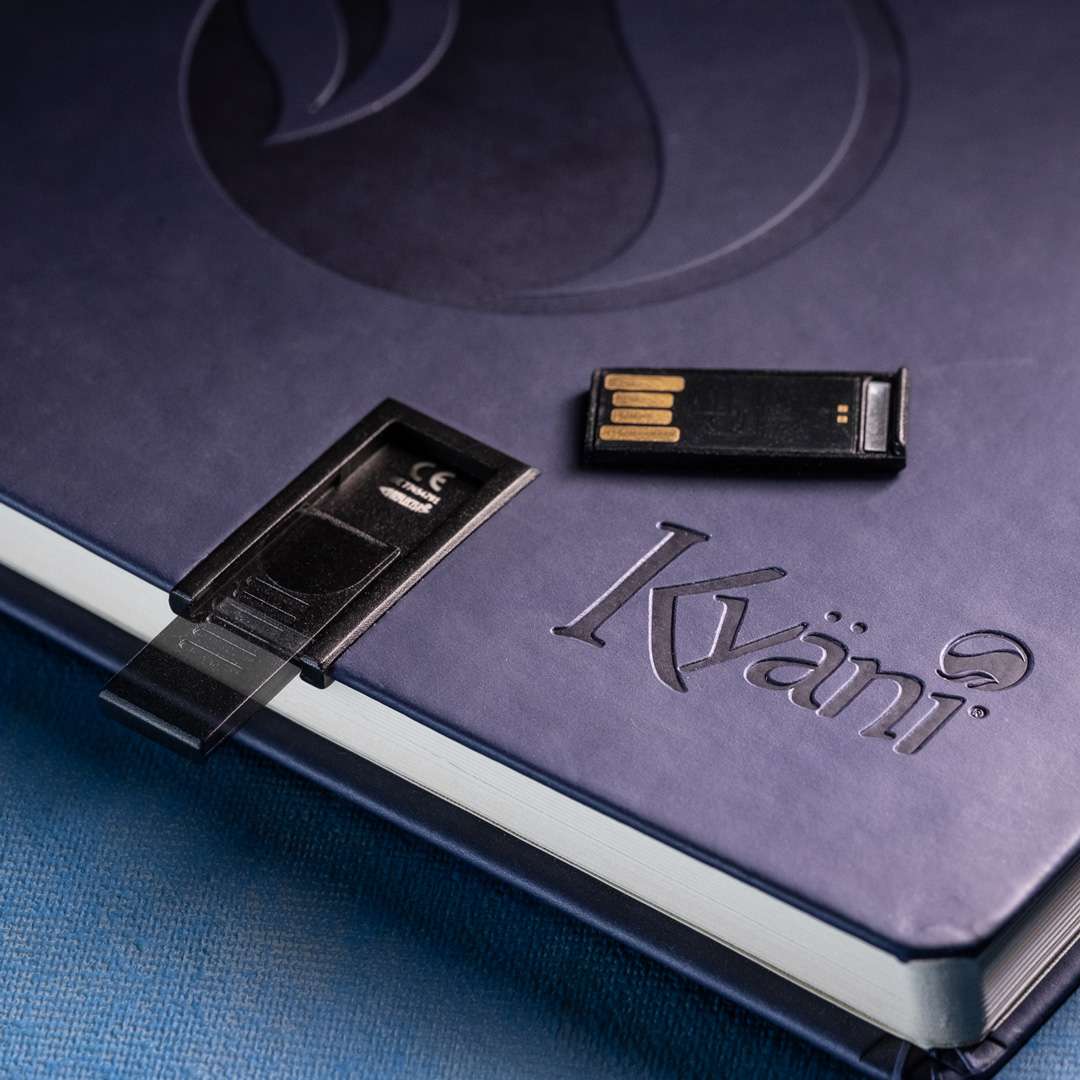 Notizbuch mit integriertem USB-Stick