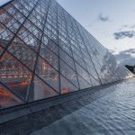 on location Fotografie – Pyramide im Louvre, Paris